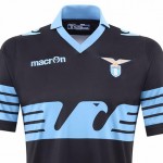 Nuova_maglia_bandiera_Lazio_01