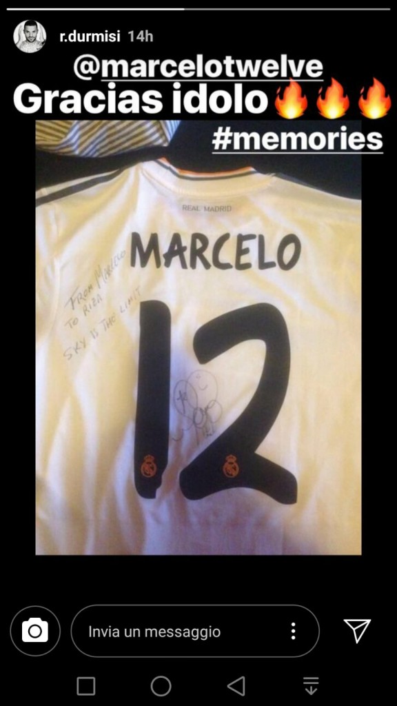 Durmisi riceve la maglia autografata da Marcelo.