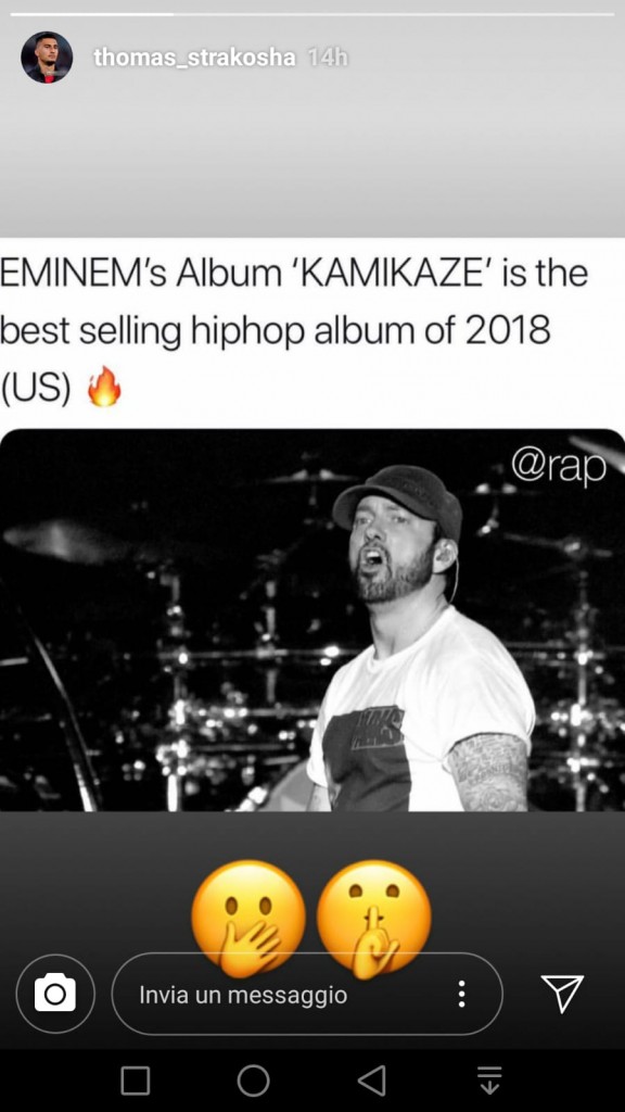 Il portiere biancoceleste Strakosha zittisce gli haters del suo idolo musicale Eminem.