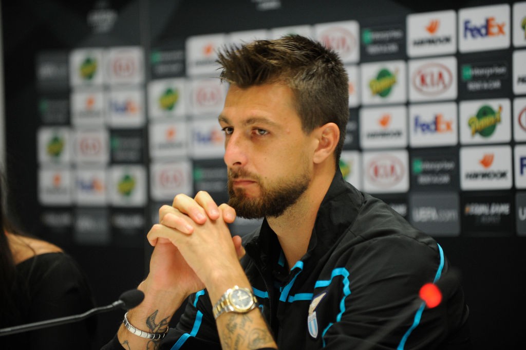 Francesco Acerbi, difensore centrale della Lazio.