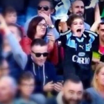 giacomo in tribuna esulta