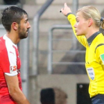 Arbitro donna
