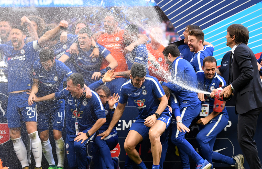 Inter News - Conte ed il suo gruppo al Chelsea