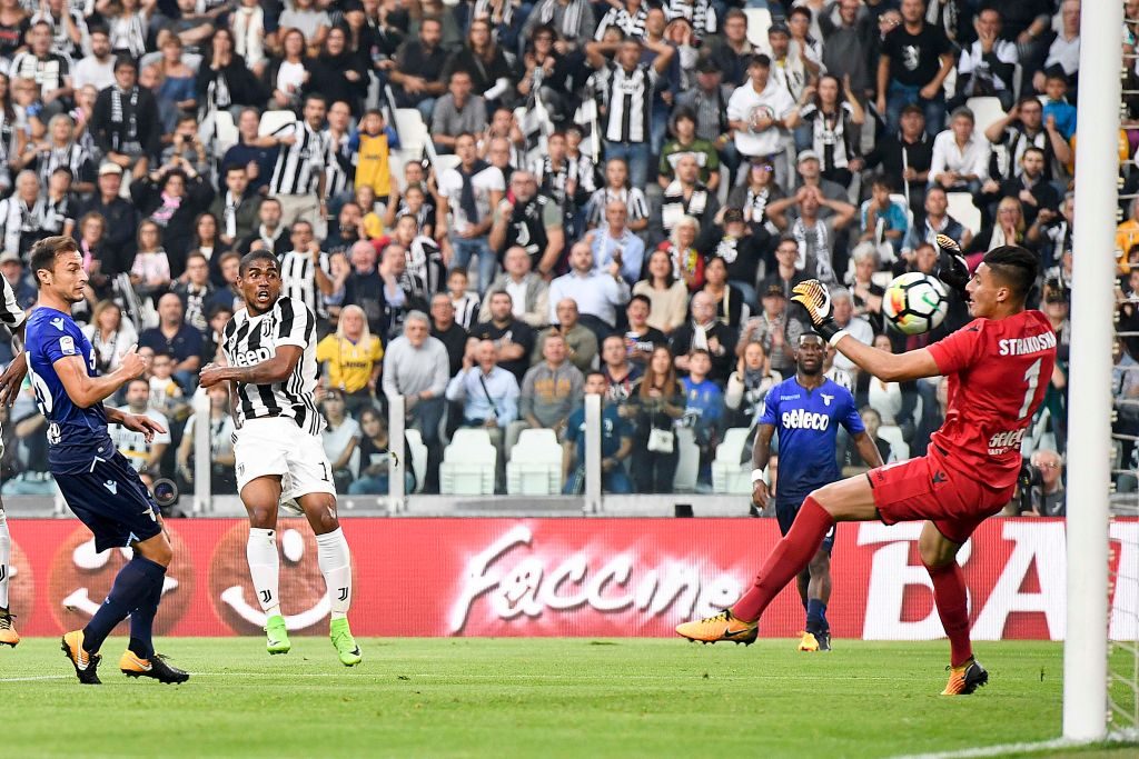 Douglas Costa