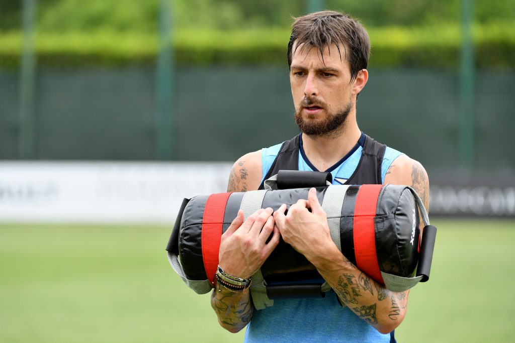 Lazio: test clinici ai calciatori