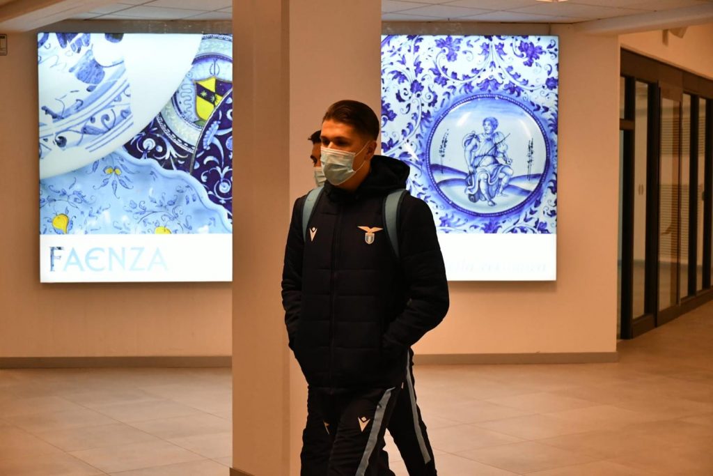 616afc1c-d477-42ce-8b54-ff9b13313b27