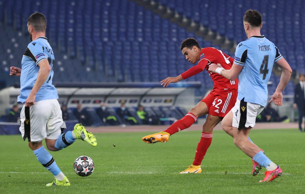 Bayern - Lazio, l'arbitro designato e i precedenti