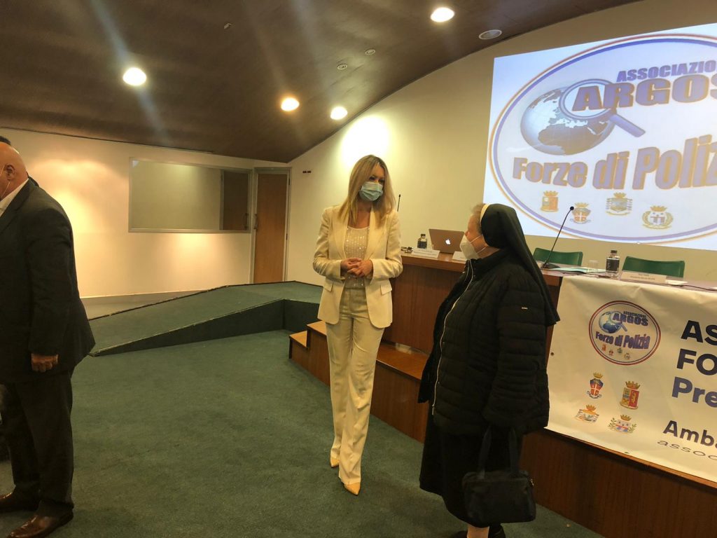 anna-falchi-suor-paola