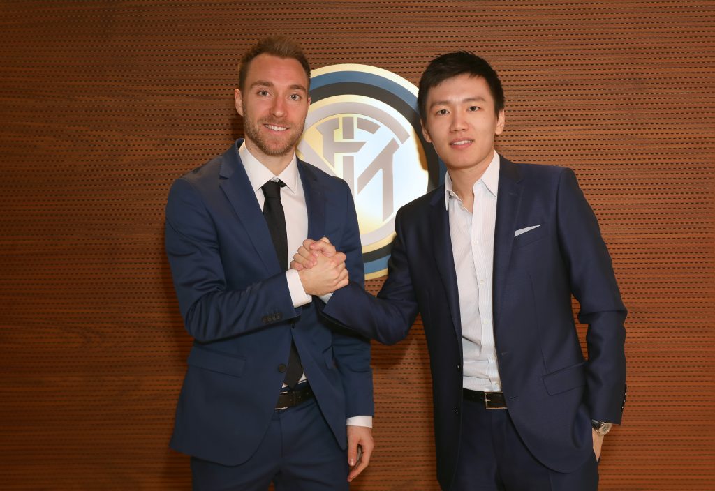 Eriksen e Zhang