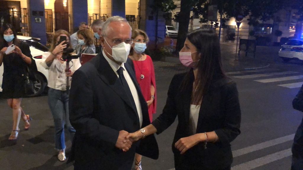 Virginia Raggi e Claudio Lotito alla presentazione della Lazio Women