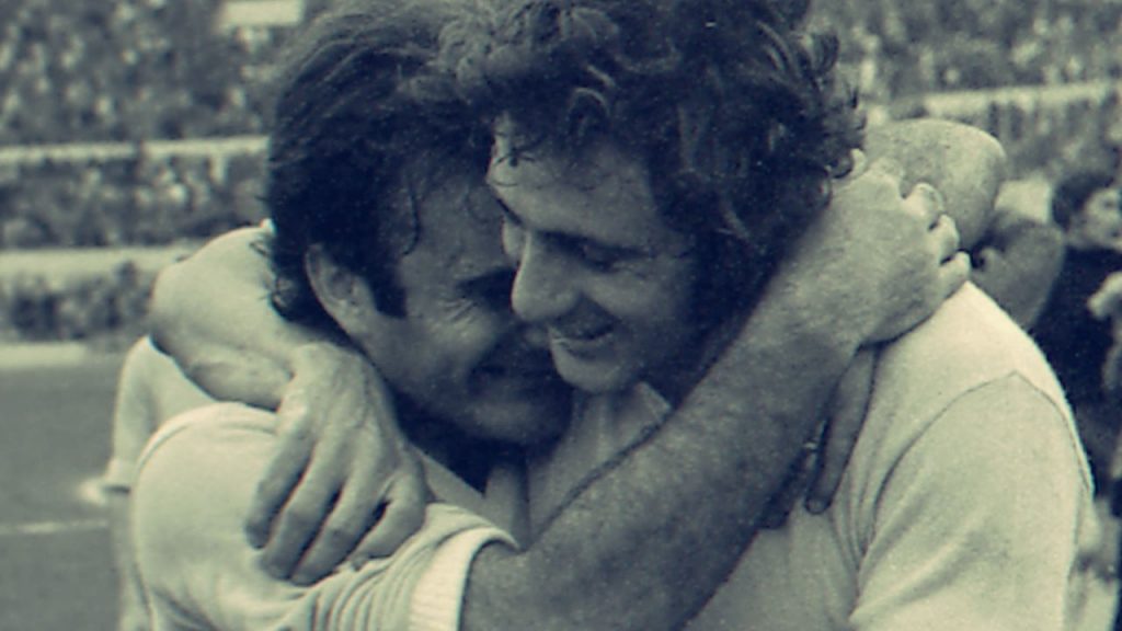 Chinaglia abbraccio