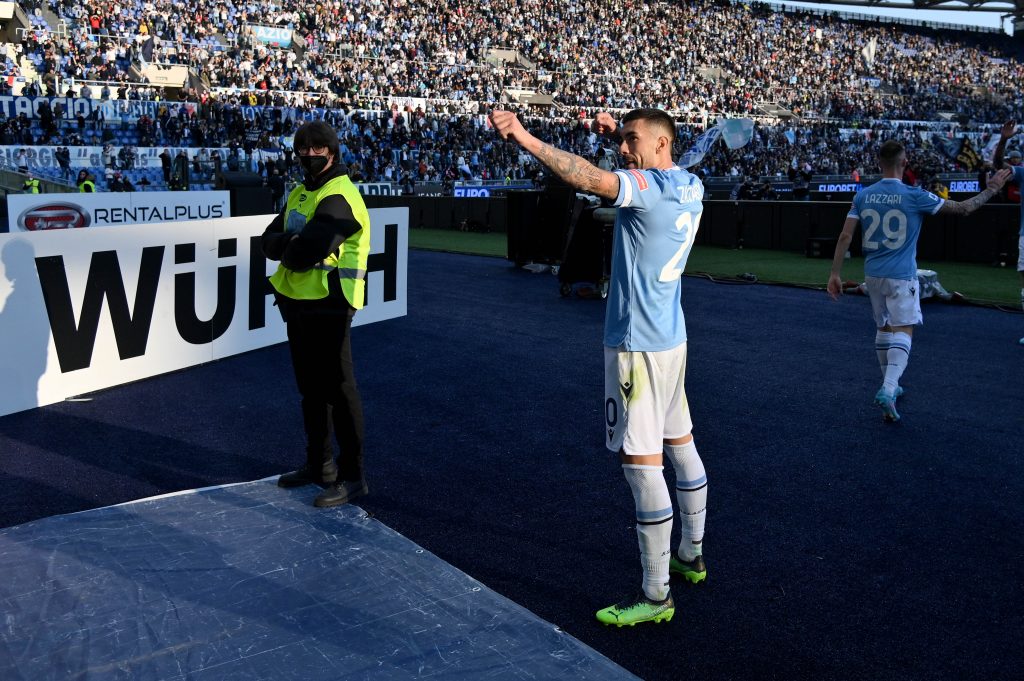 Zaccagni sotto la Nord