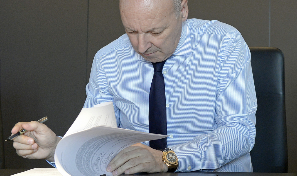 Firma Beppe Marotta