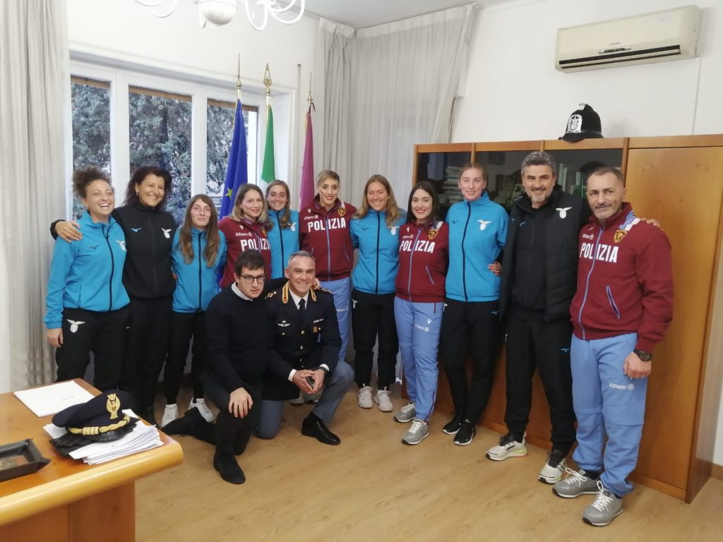 women-sala-calzino2