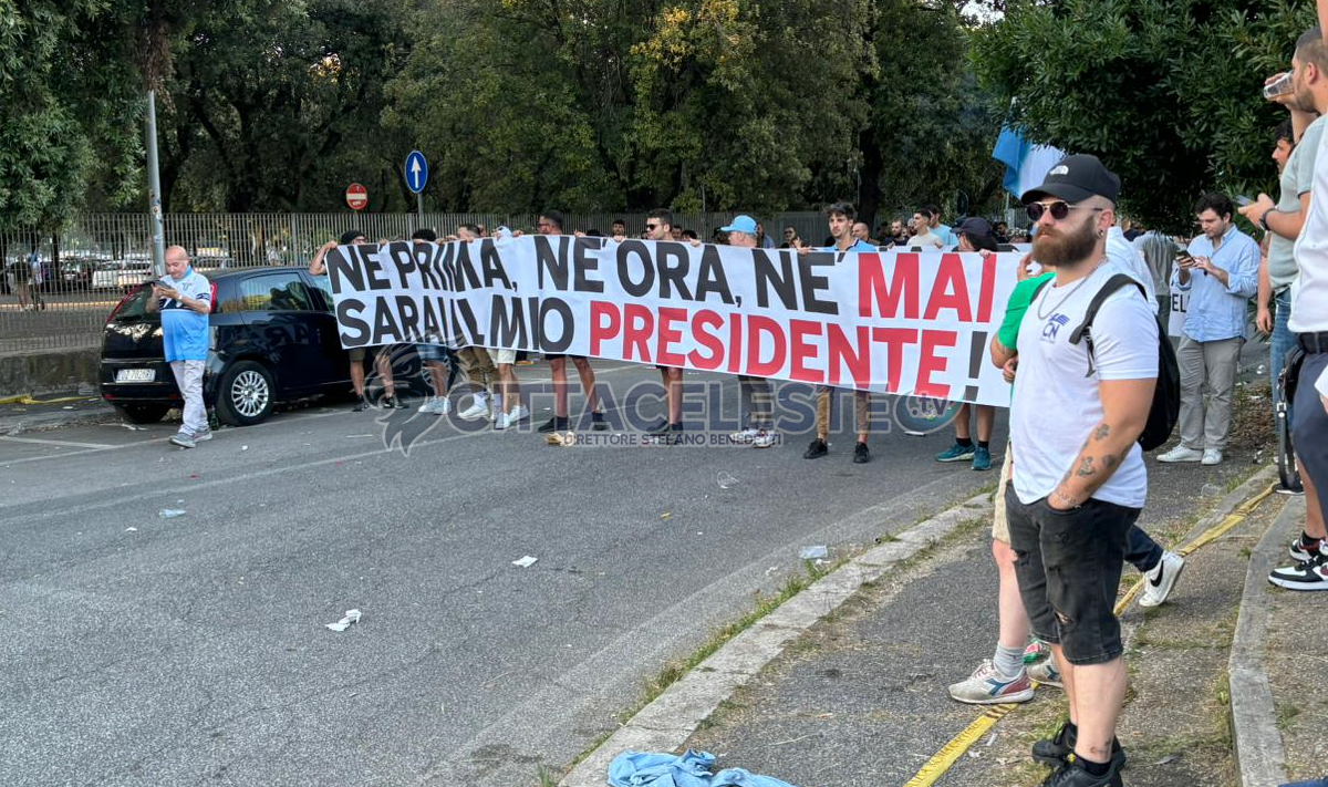 Striscione tifosi