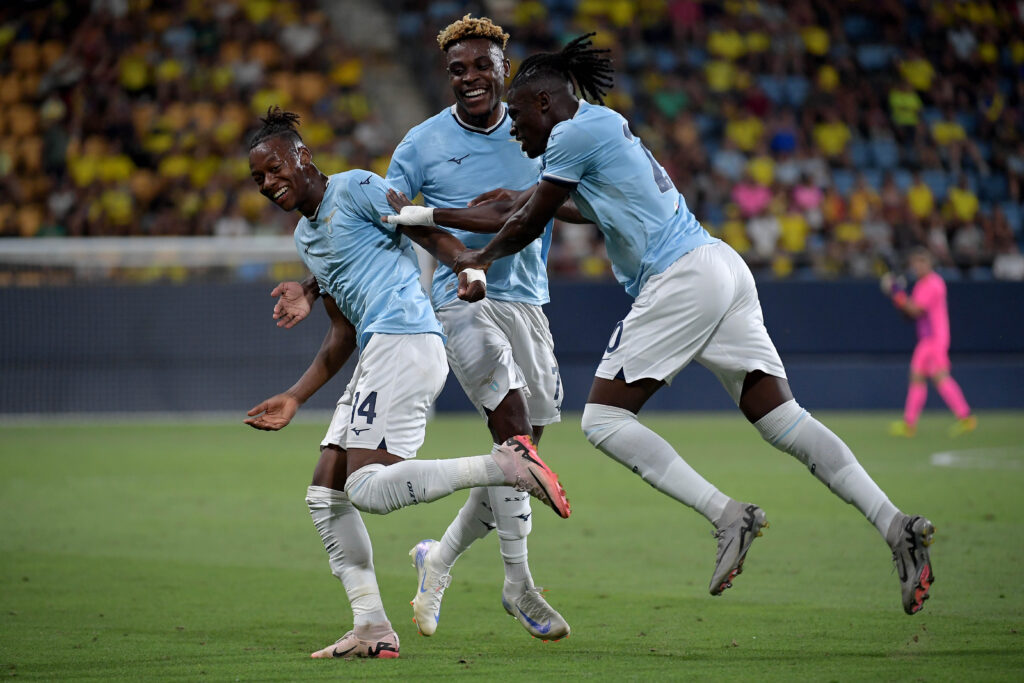 Noslin, Dele-Bashiru e Tchaouna