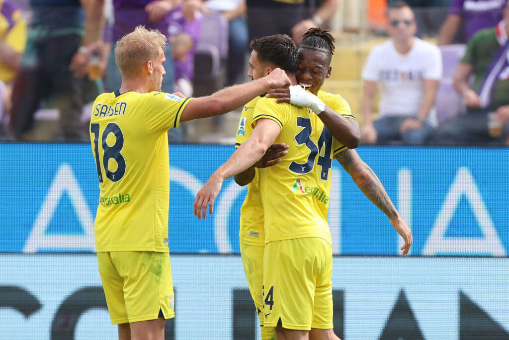 Isaksen, Gila e Noslin