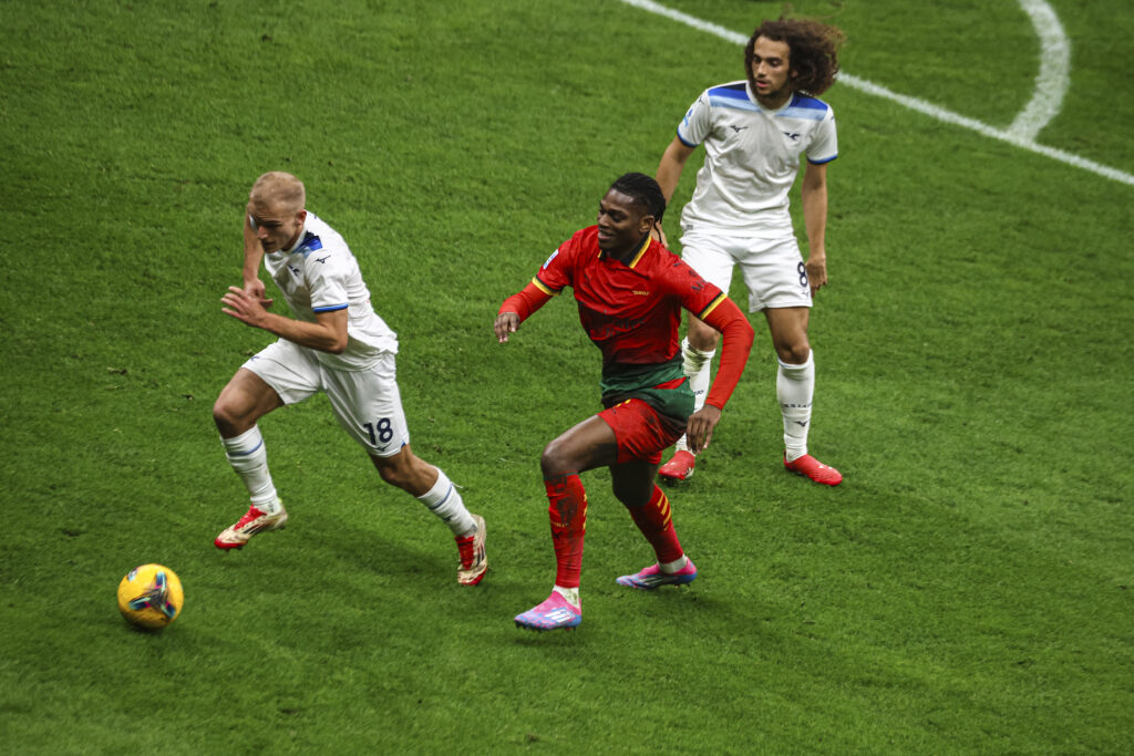 Isaksen e Guendouzi
